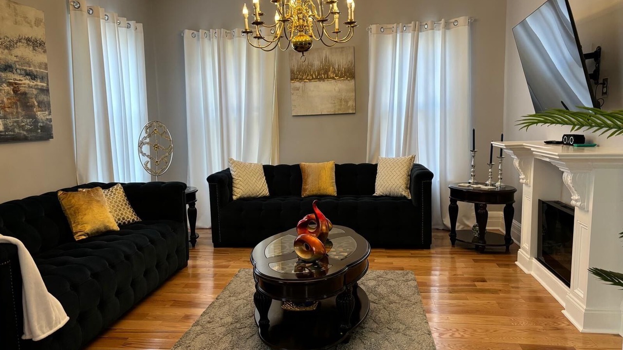 Photo of Livingroom in Utica