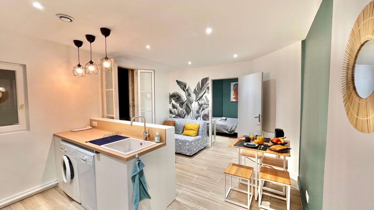 Photo of Bedroom in Clichy
