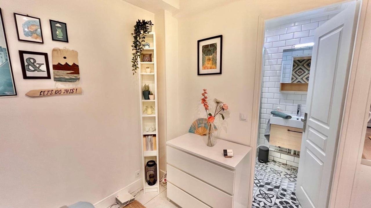 Photo of Bedroom in Clichy