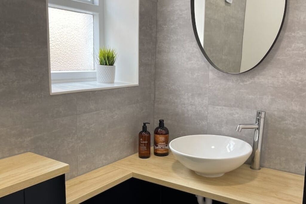 Photo of Bathroom in Wing