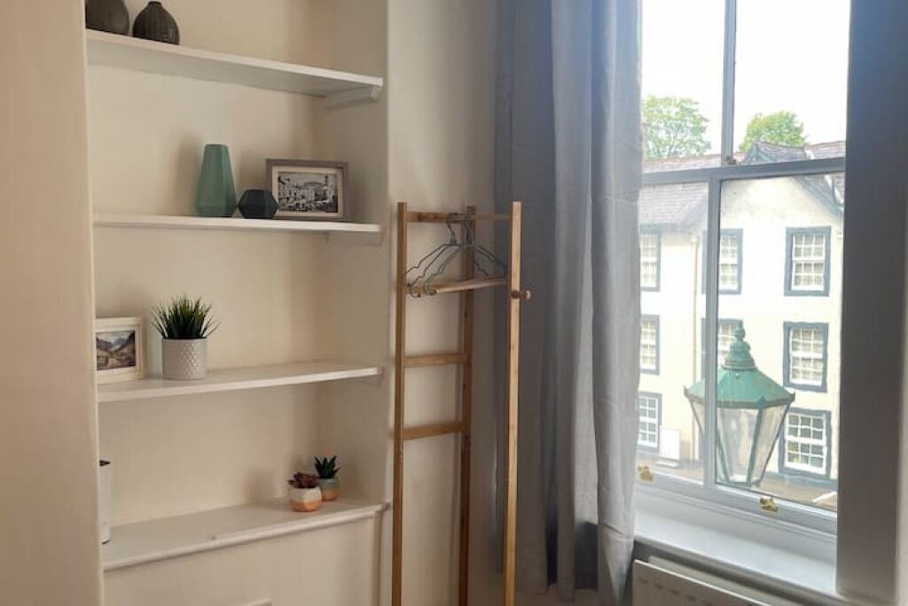 Photo of Others in Wing