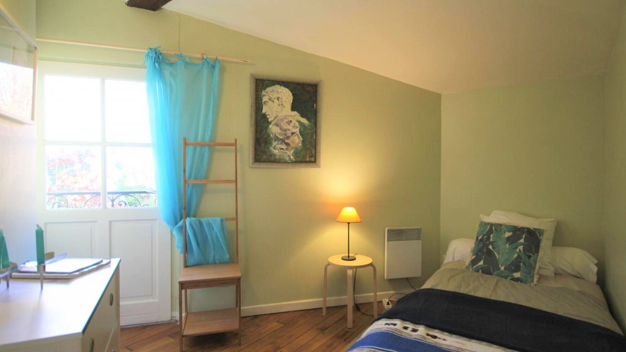 Photo of Bedroom in Mareil-Marly