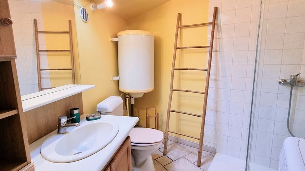 Photo of Bathroom in Mareil-Marly
