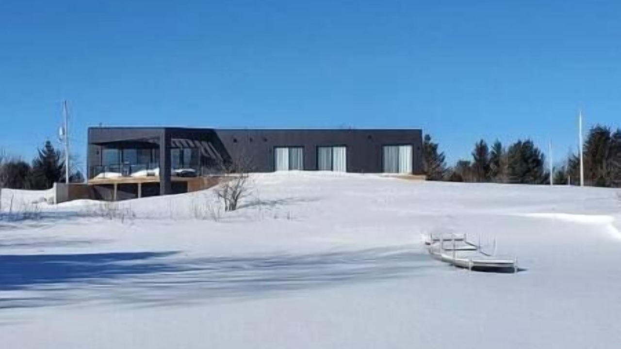 Photo of Outdoor in Grey Highlands