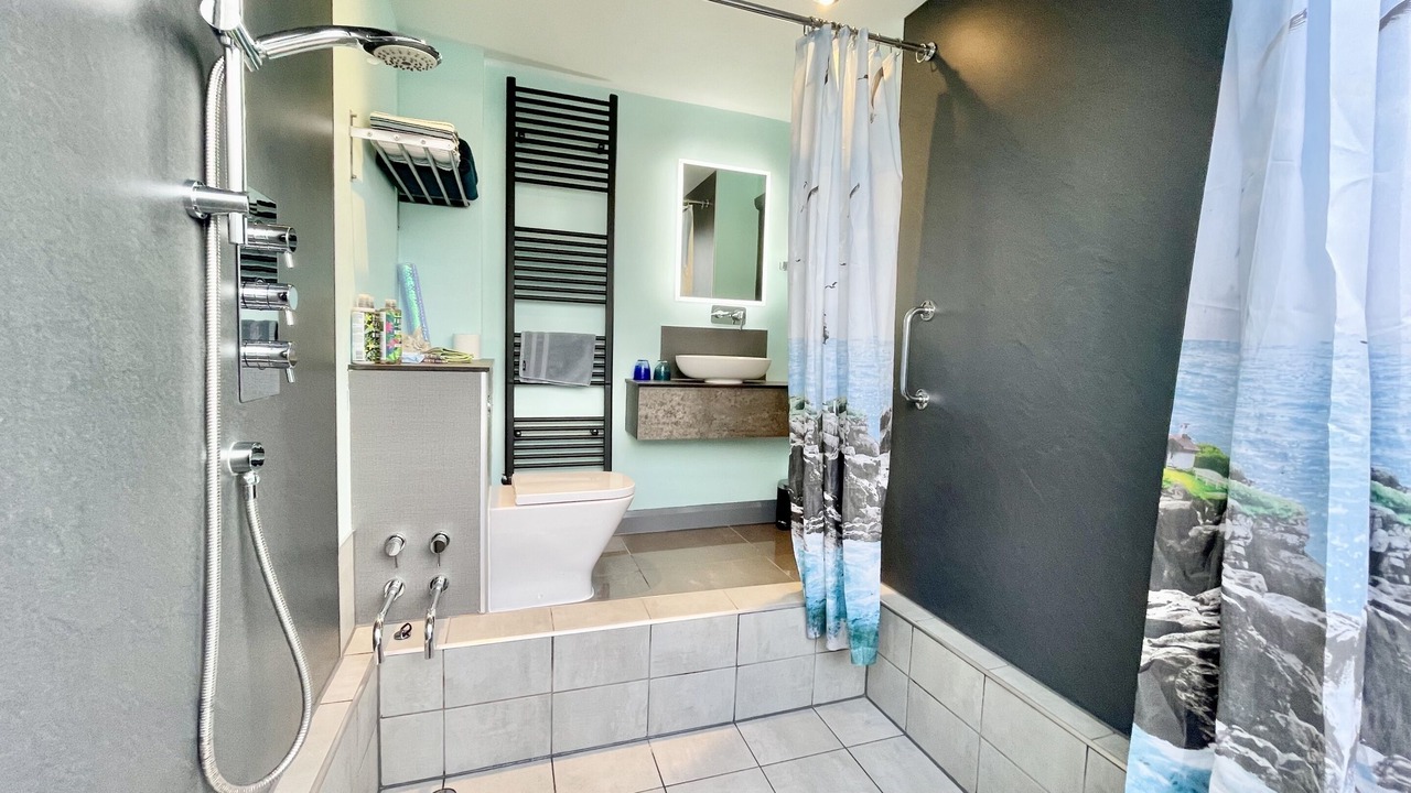 Photo of Bathroom in Seahouses