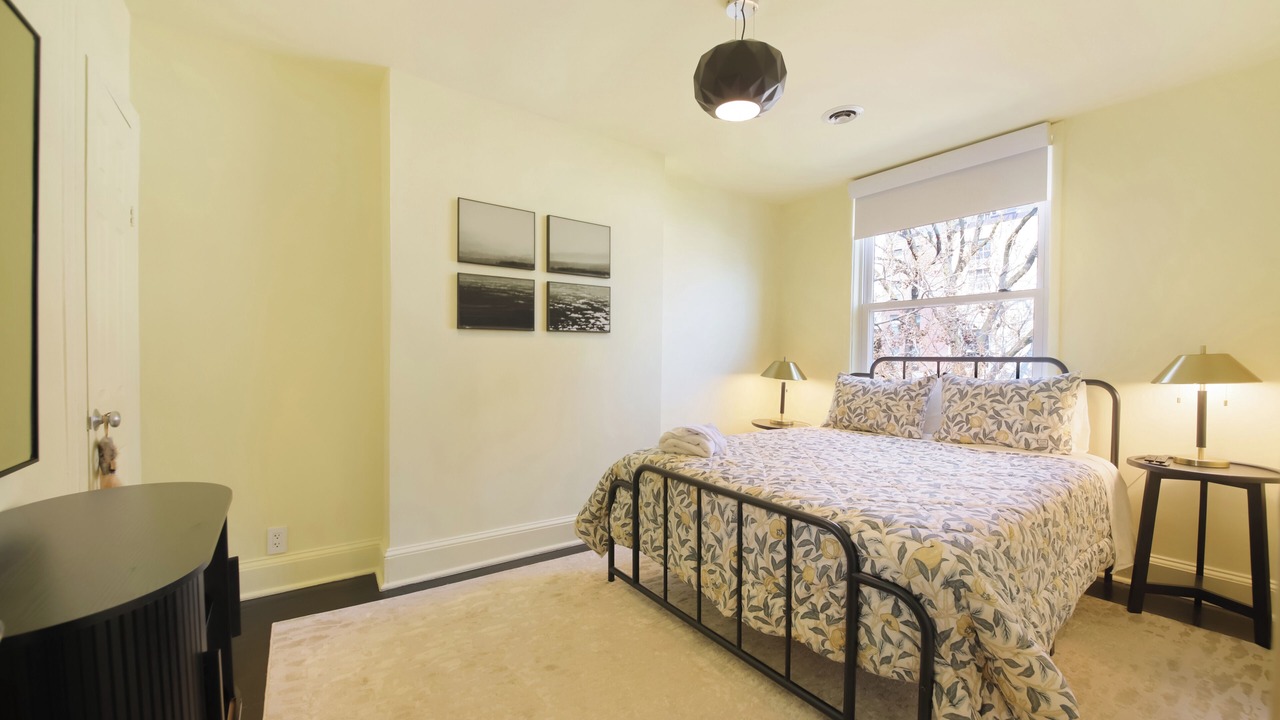 Photo of Bedroom in McGinley Square