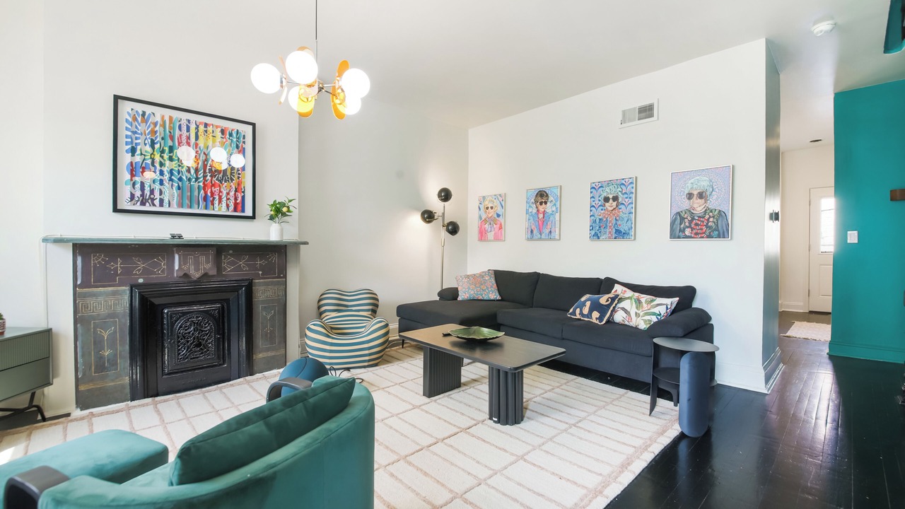 Photo of Livingroom in McGinley Square