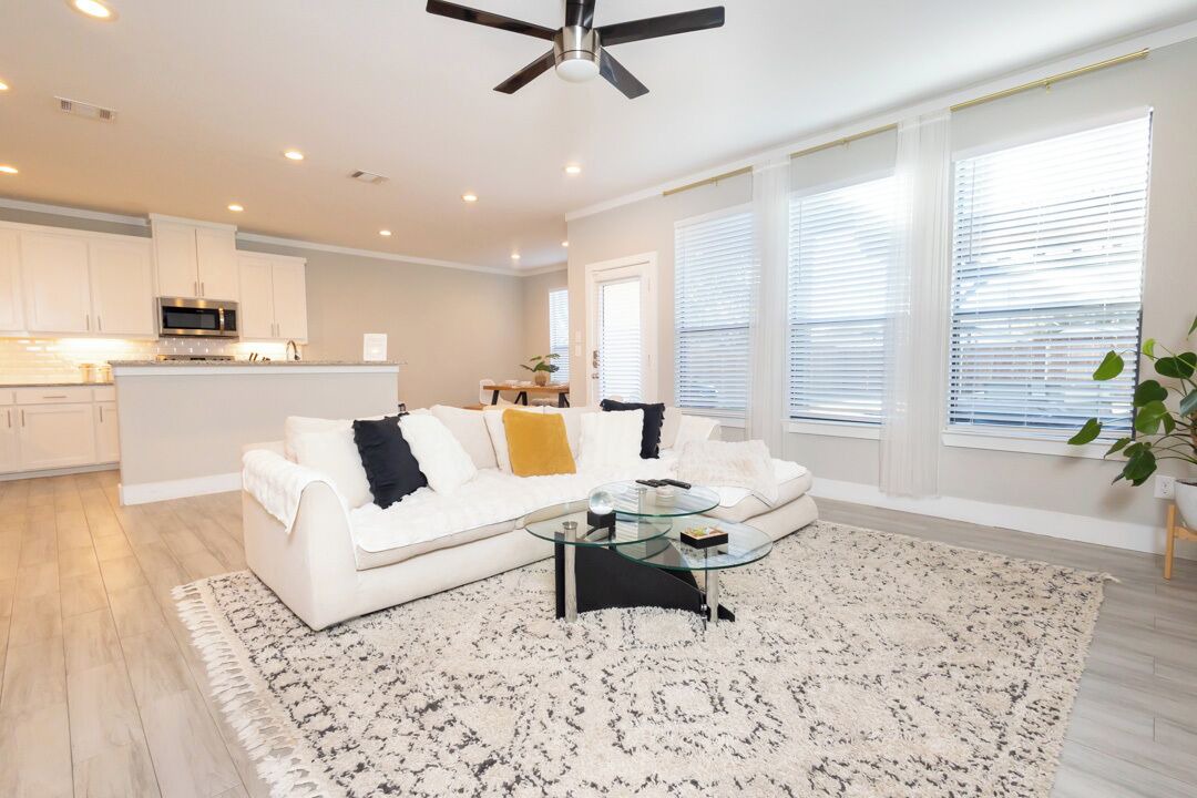 Photo of Livingroom in West Dallas