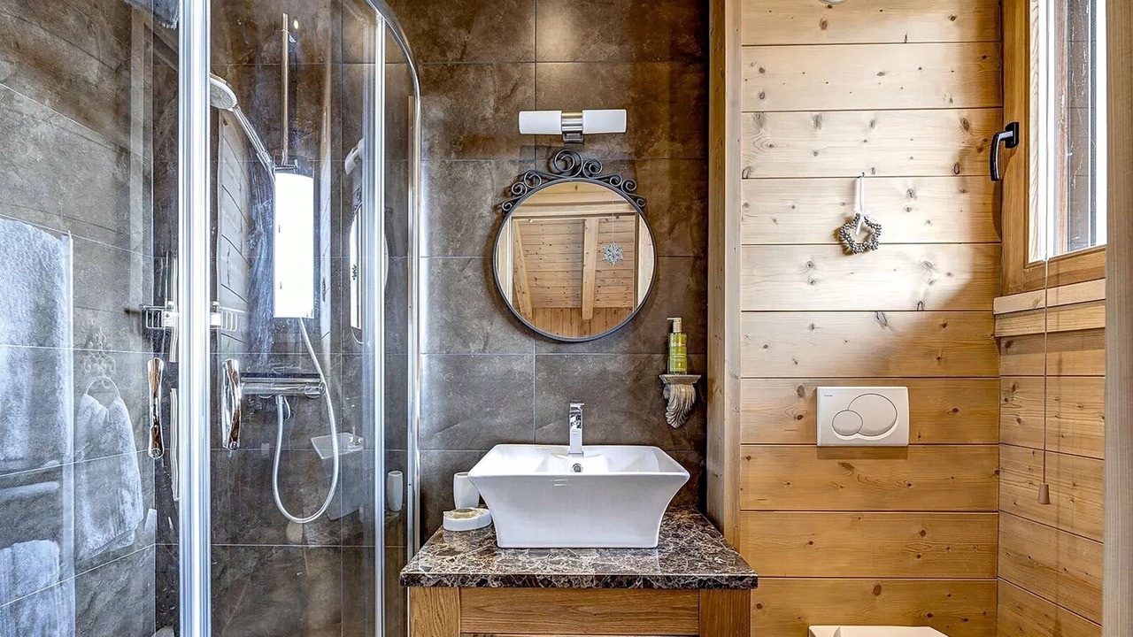 Photo of Bathroom in Cluses