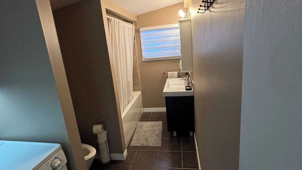 Photo of Bathroom in Dunham
