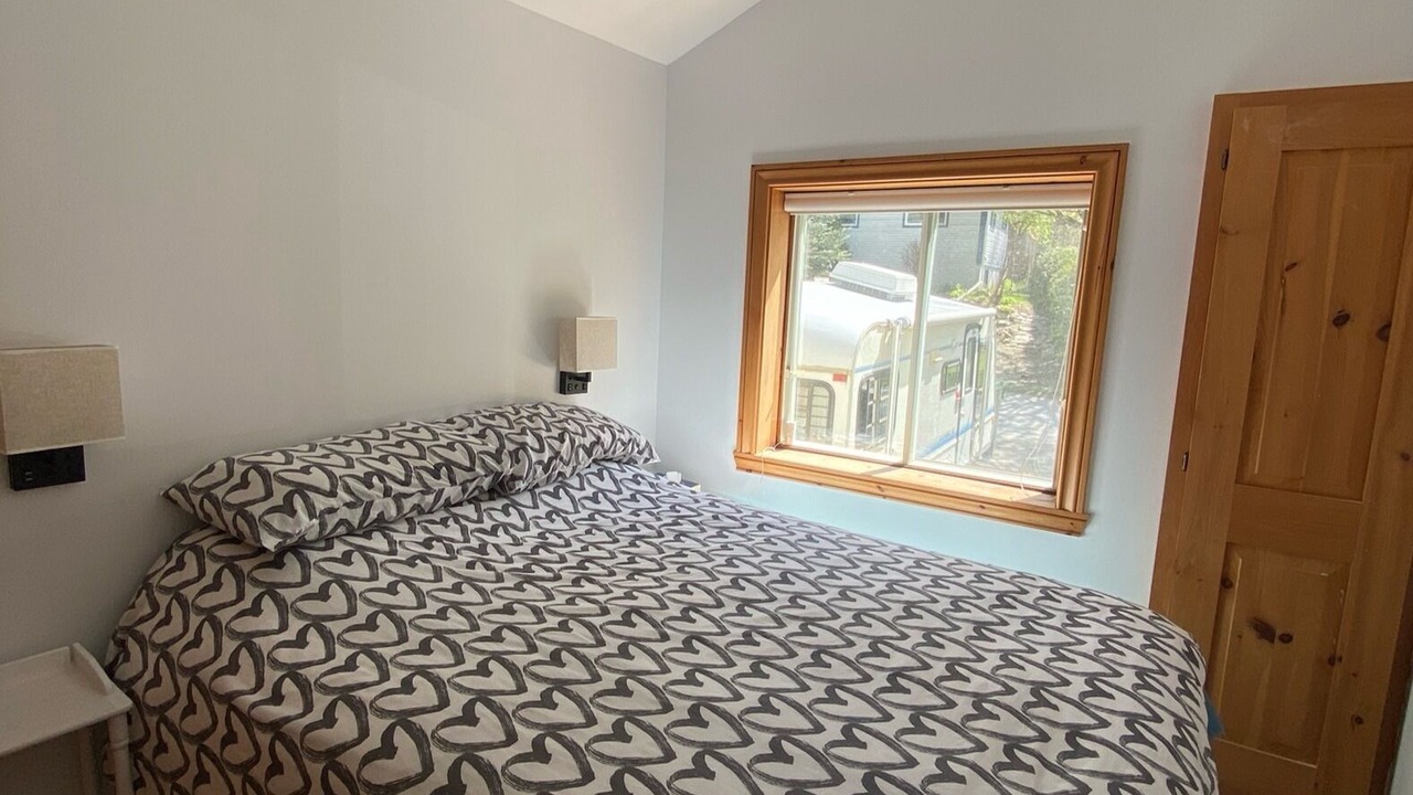Photo of Bedroom in Dunham