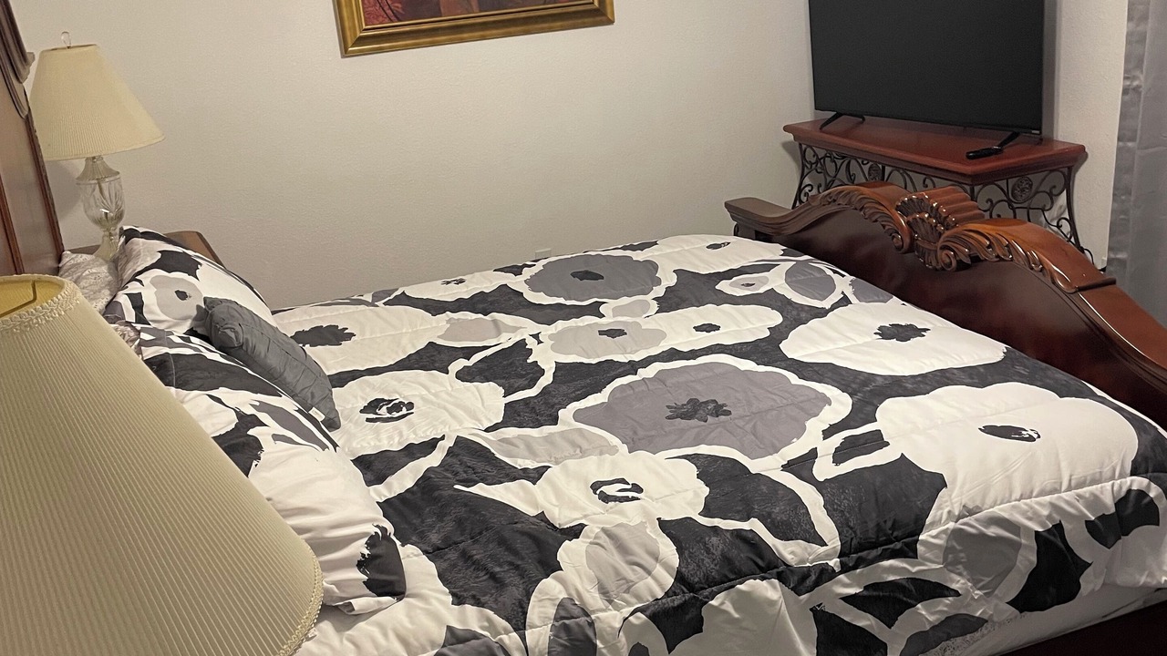 Photo of Bedroom in Redlick