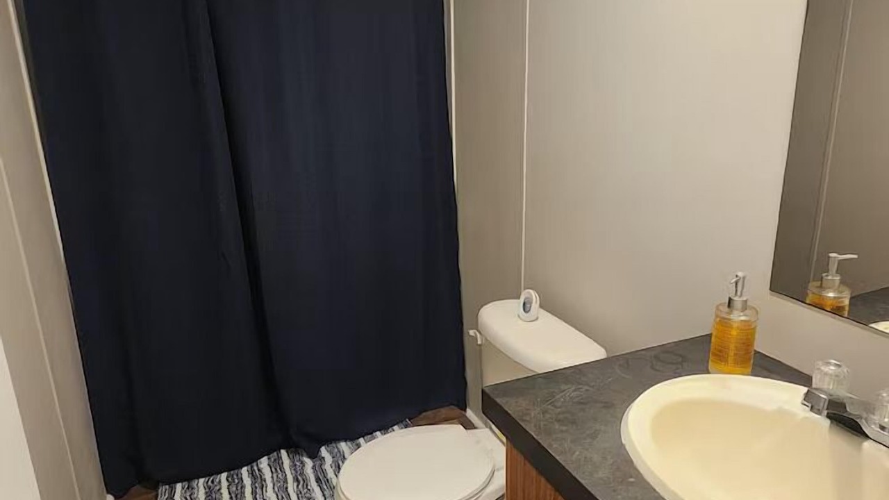 Photo of Bathroom in Kuttawa