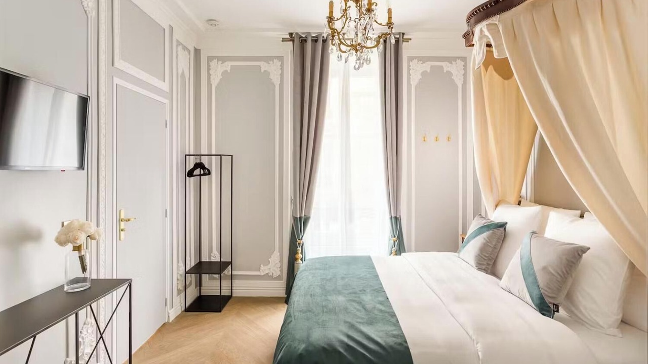 Photo of Bedroom in Saint-Merri
