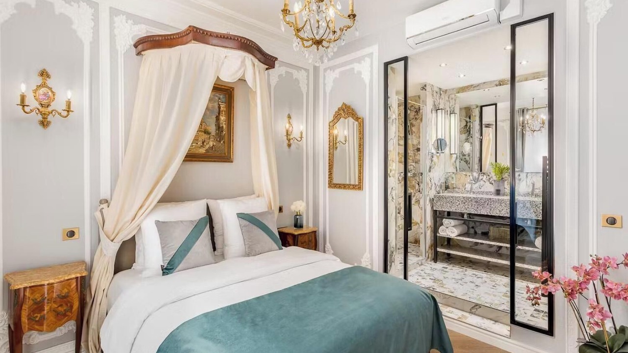 Photo of Bedroom in Saint-Merri