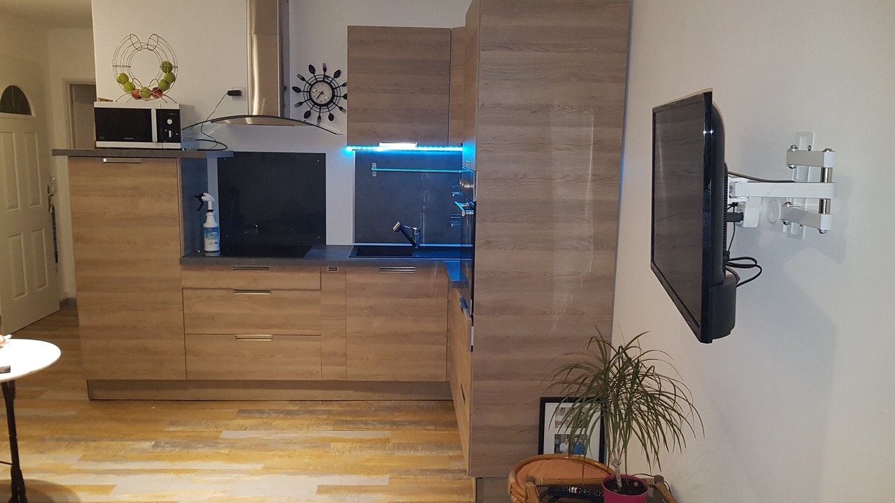 Photo of Kitchen in Claret