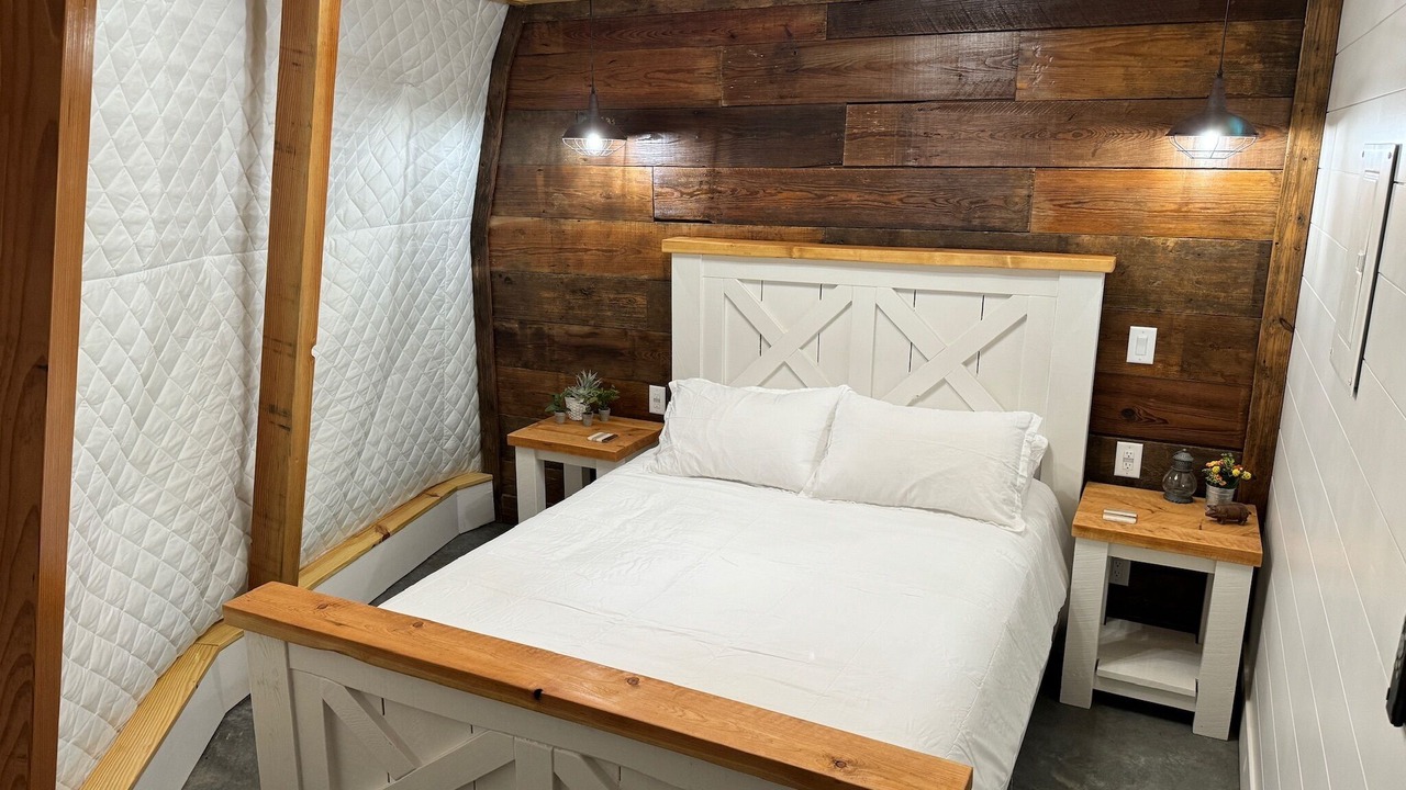 Photo of Bedroom in Ashland