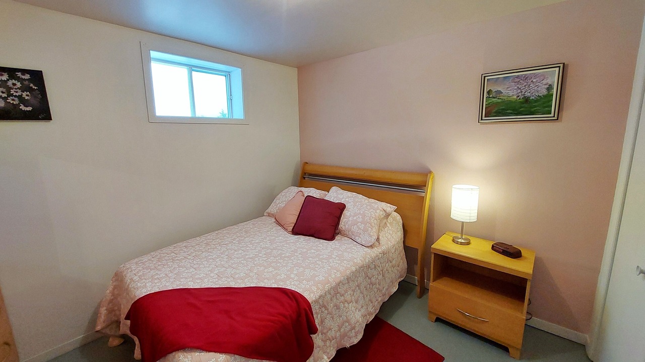 Photo of Bedroom in Pohenegamook