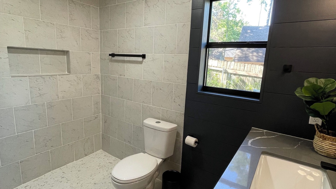Photo of Bathroom in Panorama Village