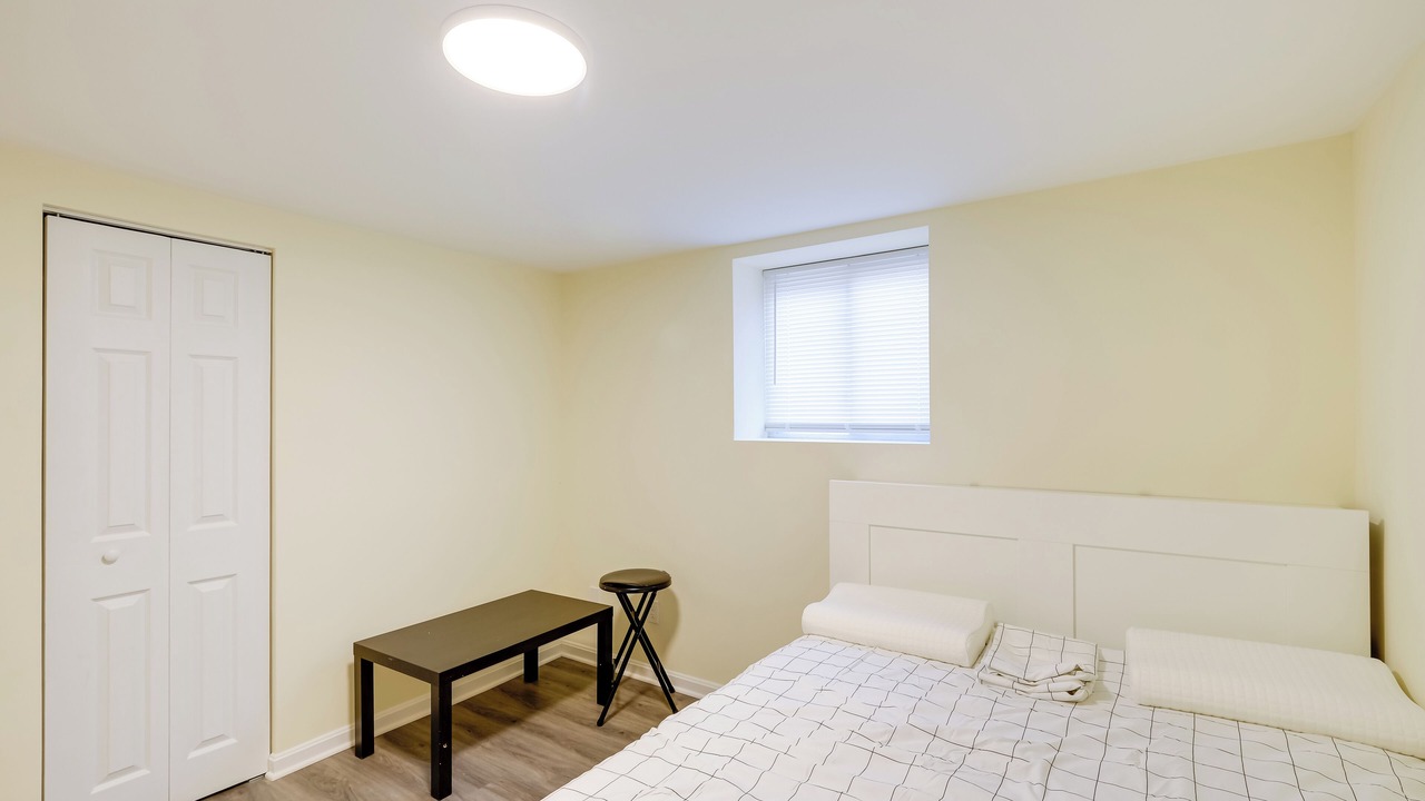 Photo of Bedroom in Wheaton-Glenmont