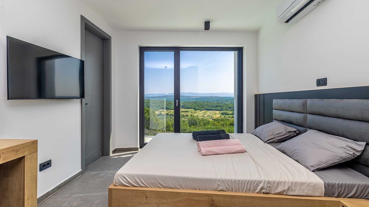 Photo of Bedroom in Salatic