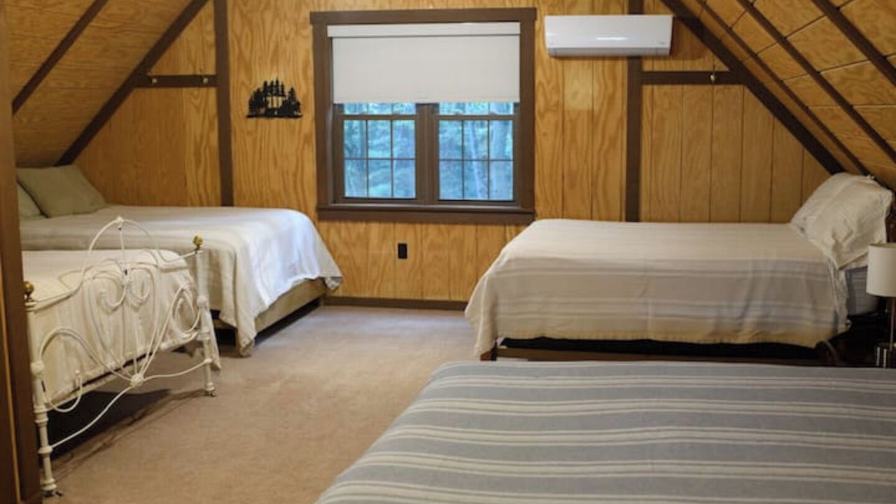 Photo of Bedroom in Cocolamus