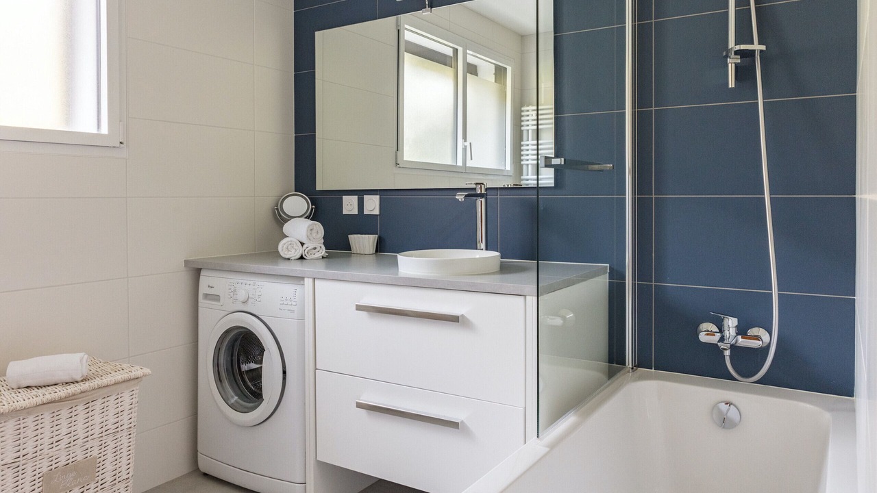 Photo of Bathroom in Cessenaz