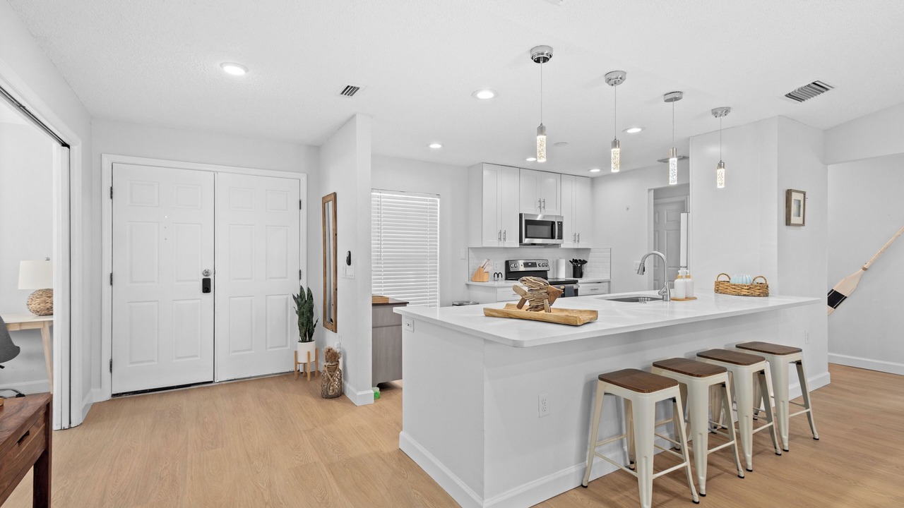 Photo of Kitchen in Gulf Gate Estates
