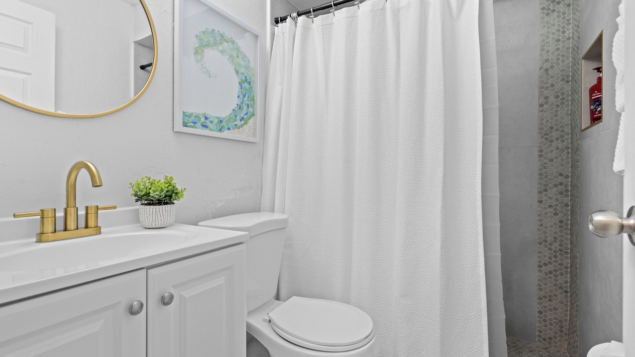 Photo of Bathroom in Gulf Gate Estates