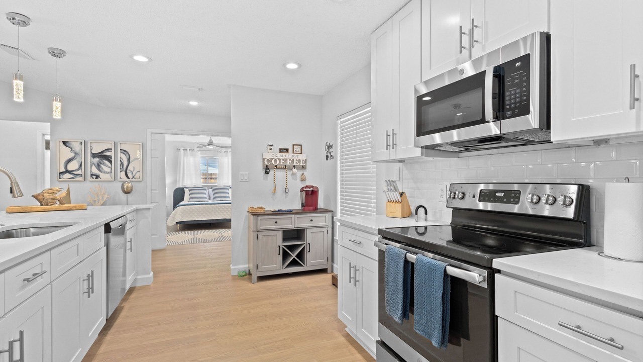 Photo of Kitchen in Gulf Gate Estates