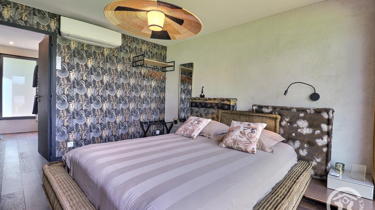 Photo of Bedroom in Gosne