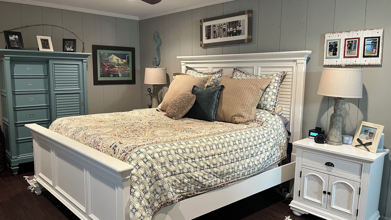Photo of Bedroom in Homer