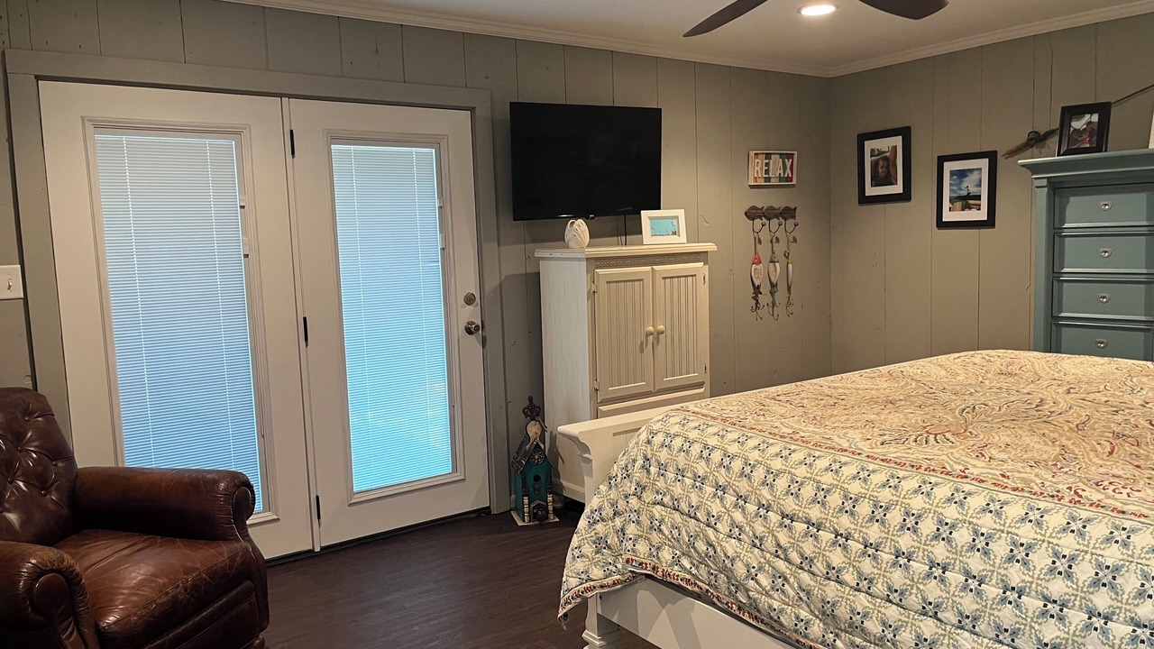 Photo of Bedroom in Homer