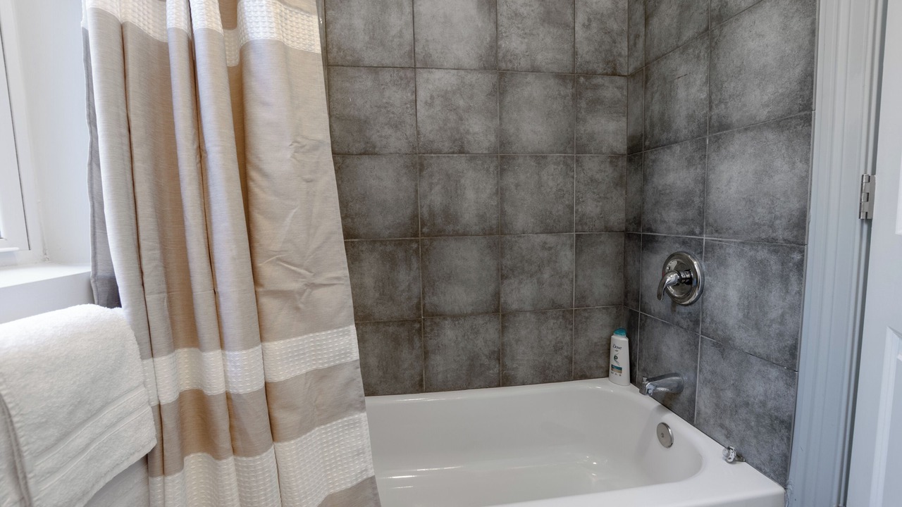 Photo of Bathroom in Woodlawn