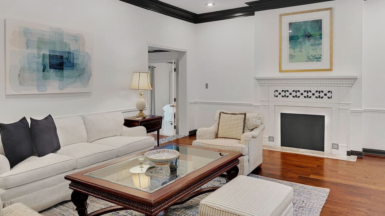 Photo of Livingroom in Harbor Beach