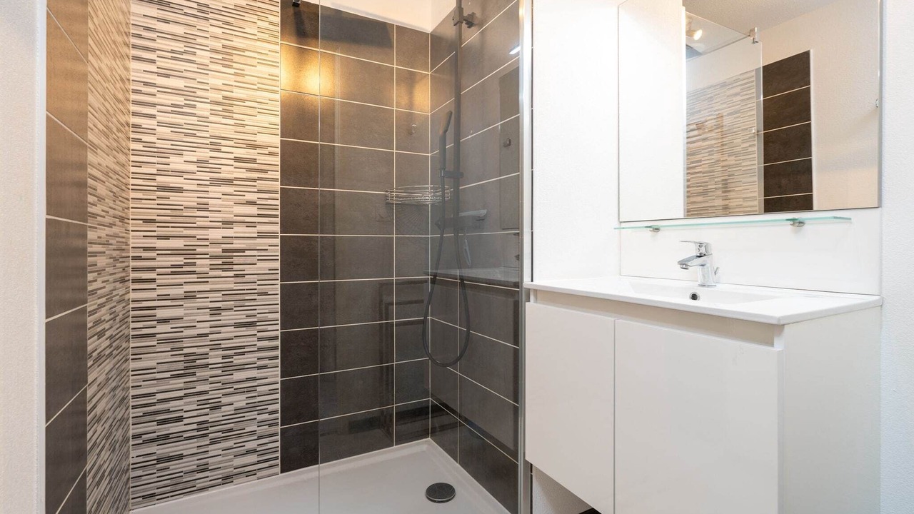 Photo of Bathroom in Serignan