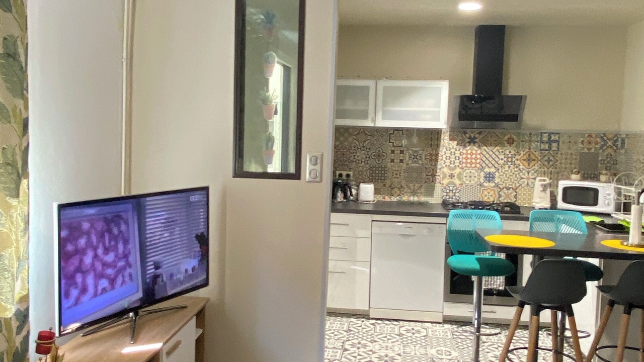 Photo of Kitchen in Plombiees-Les-Dijon