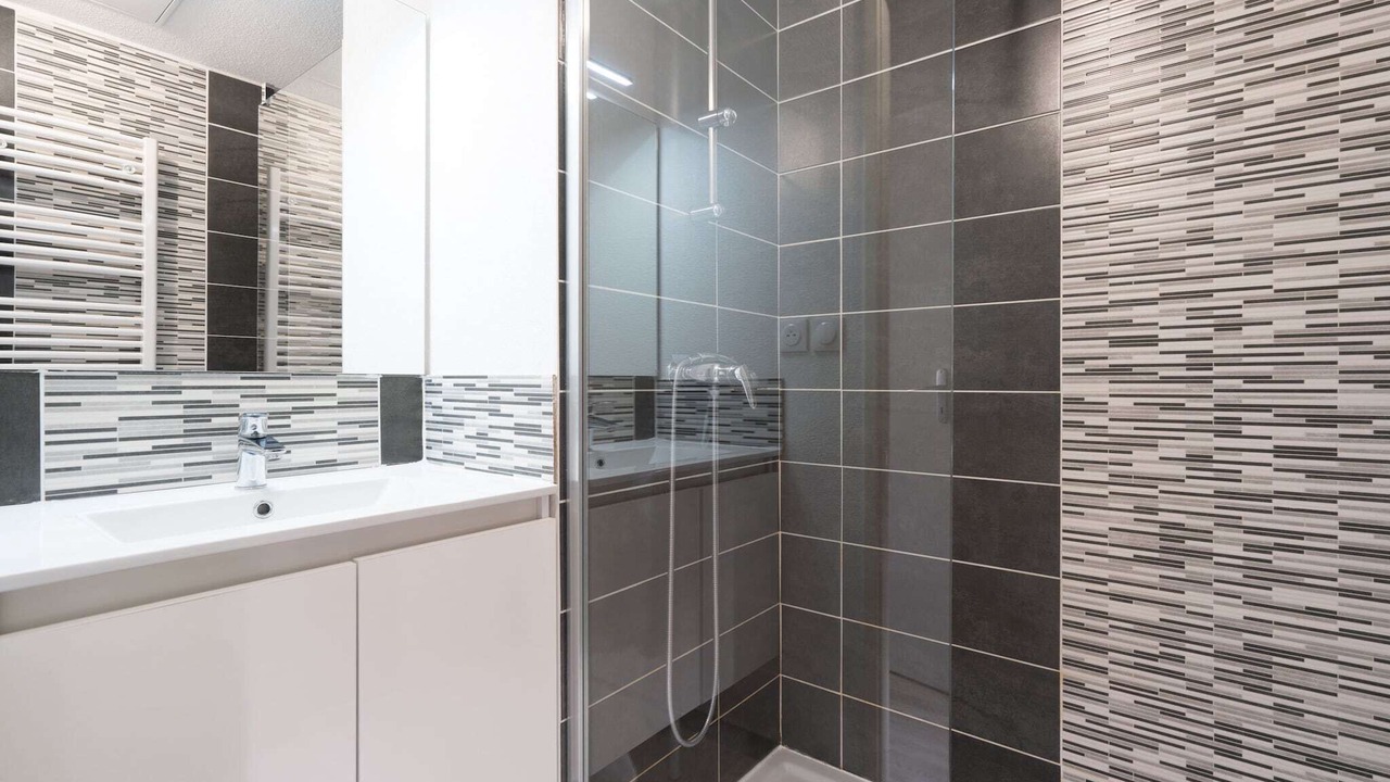 Photo of Bathroom in Serignan