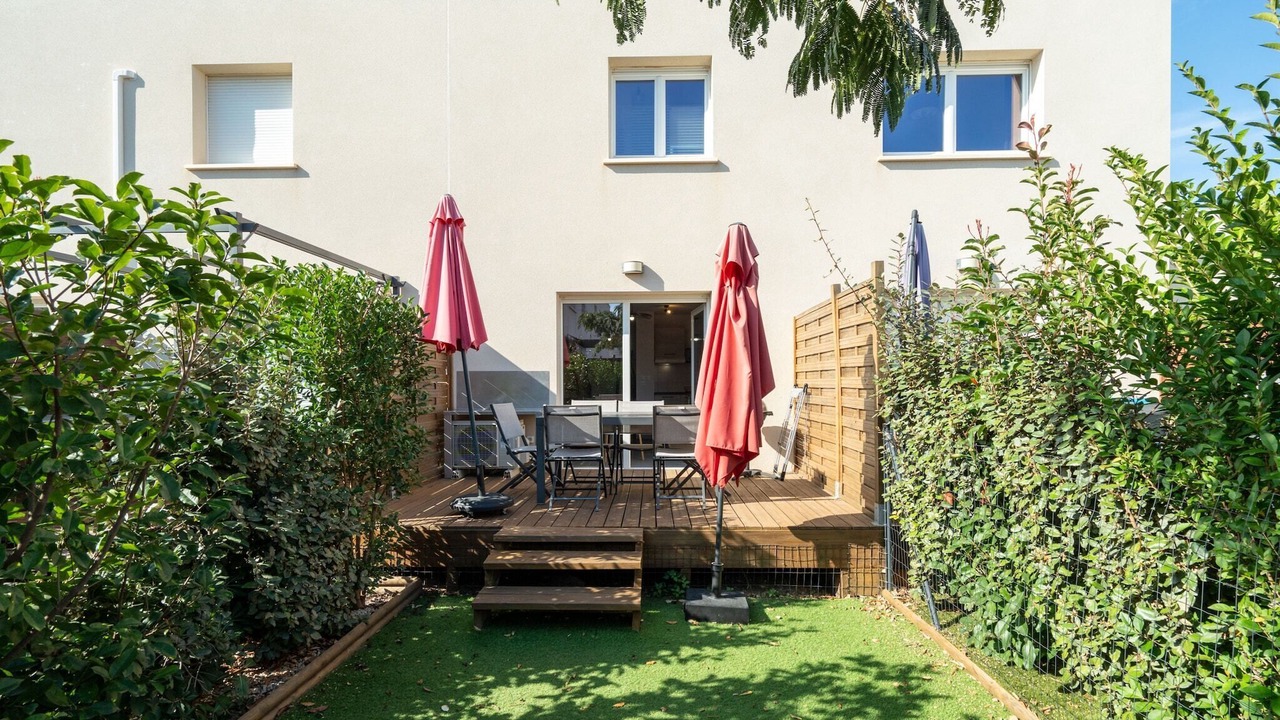 Photo of Others in Serignan