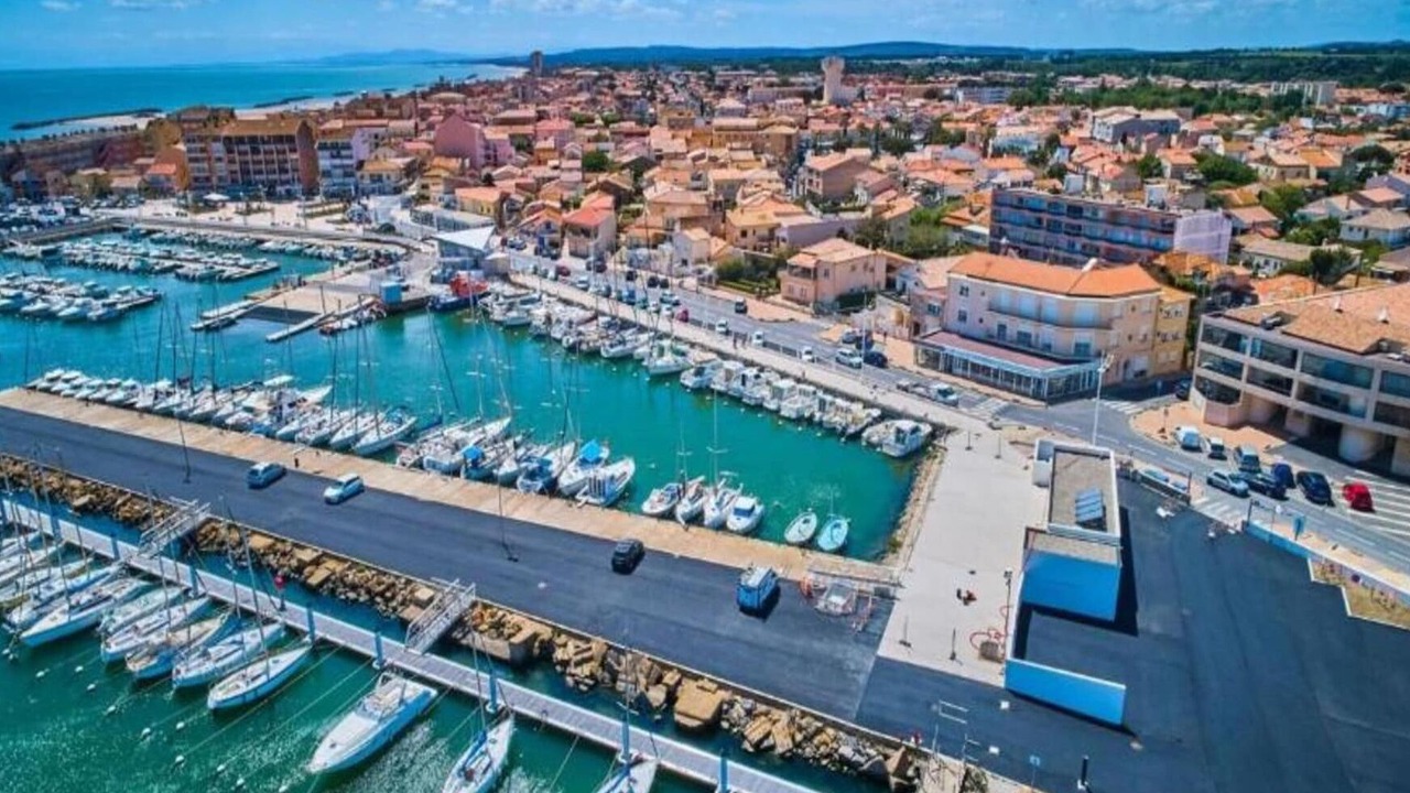 Photo of Others in Serignan