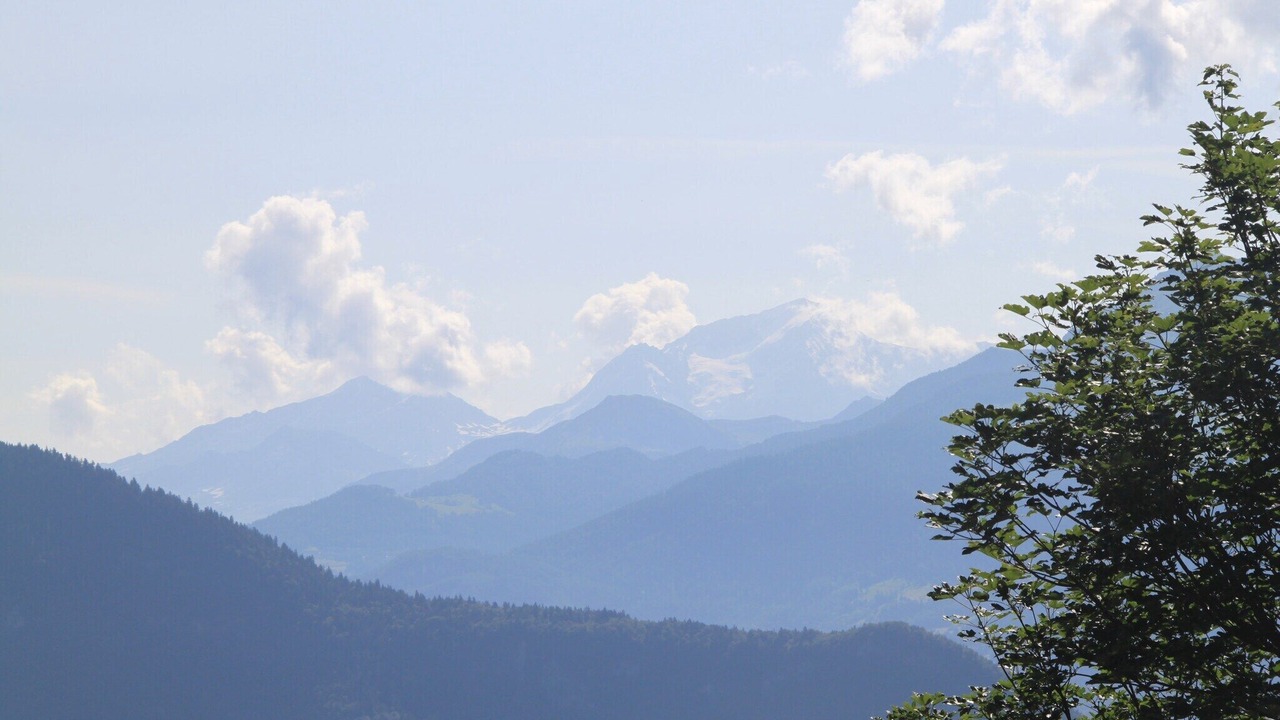 Photo of Outdoor in Doucy-Combelouviere