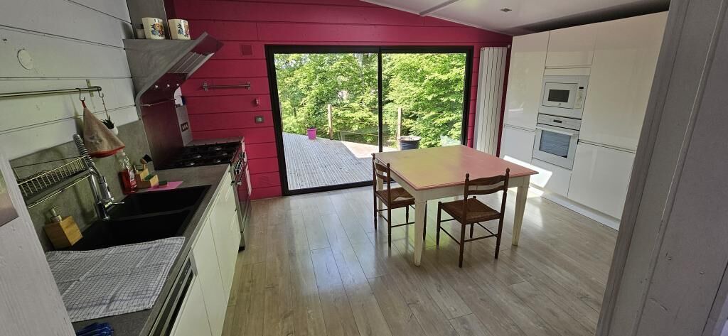 Photo of Kitchen in Paron