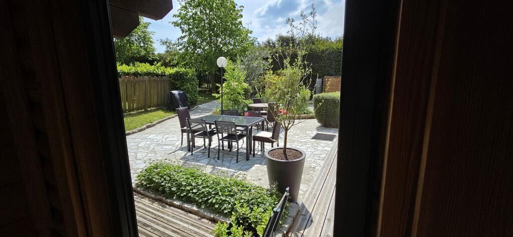 Photo of Others in Paron