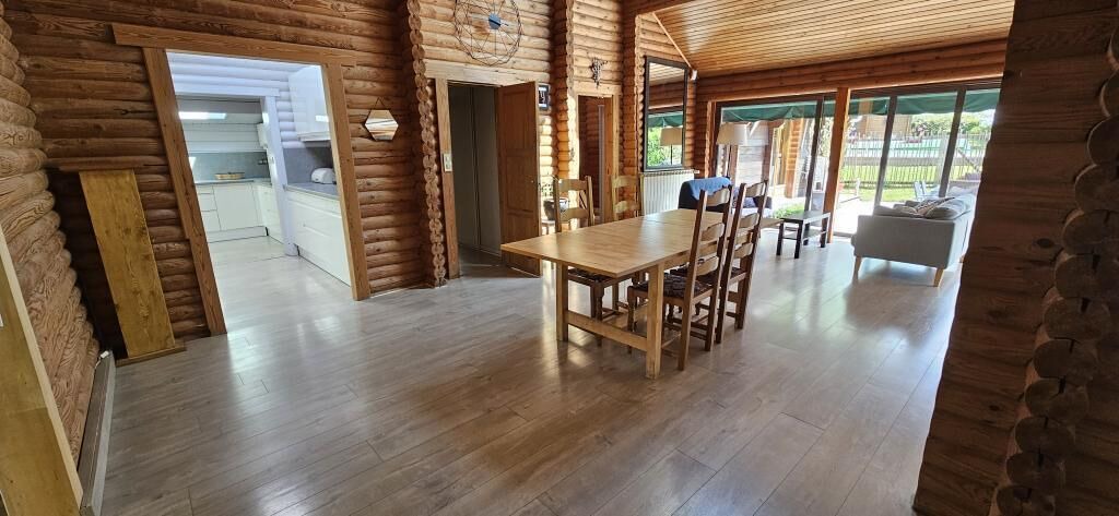 Photo of Others in Paron