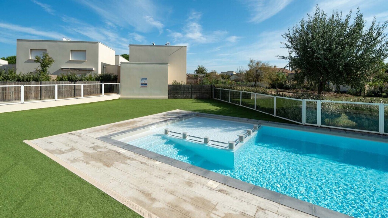 Photo of Outdoor in Serignan