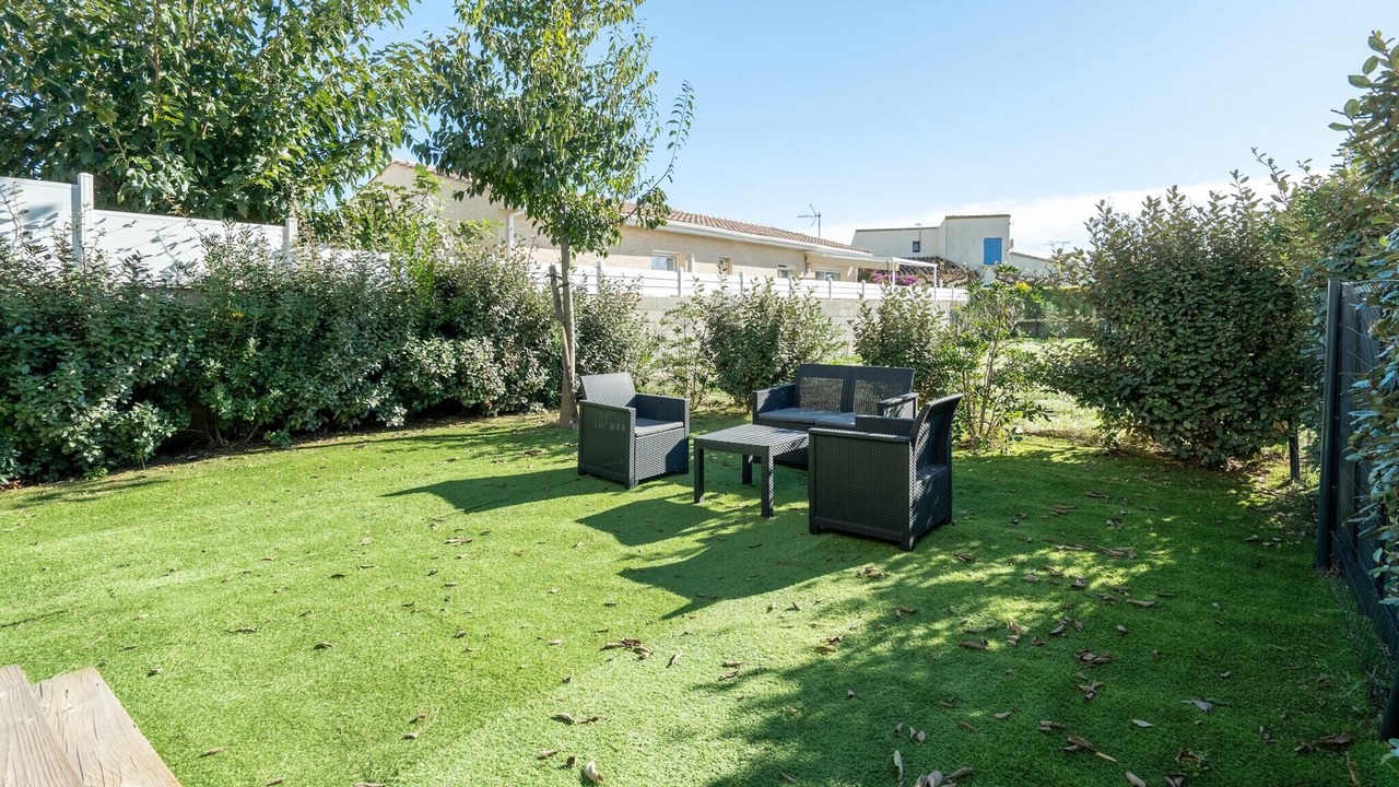 Photo of Outdoor in Serignan