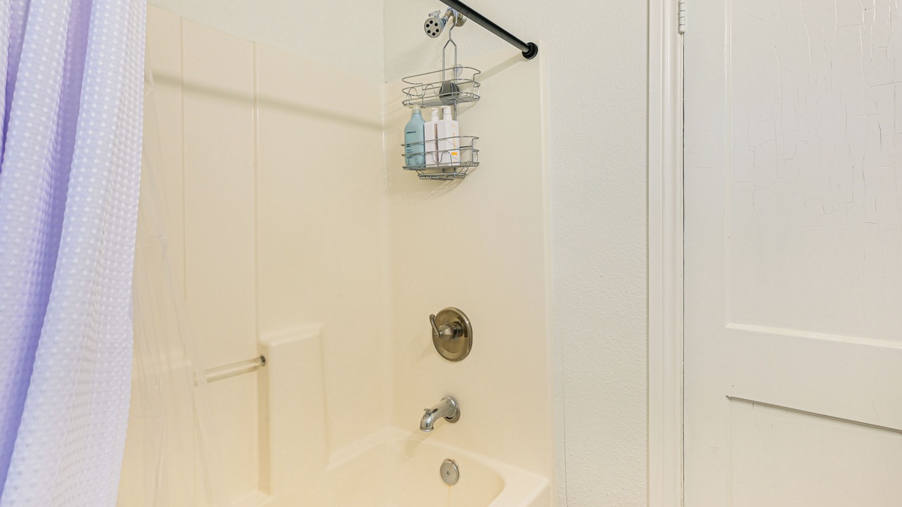 Photo of Bathroom in Central Arlington