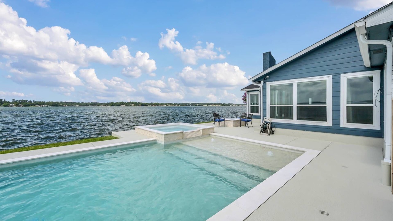 Photo of Outdoor in Walden on Lake Conroe