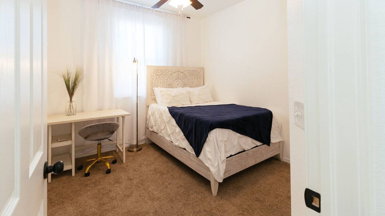 Photo of Bedroom in Biggs Field
