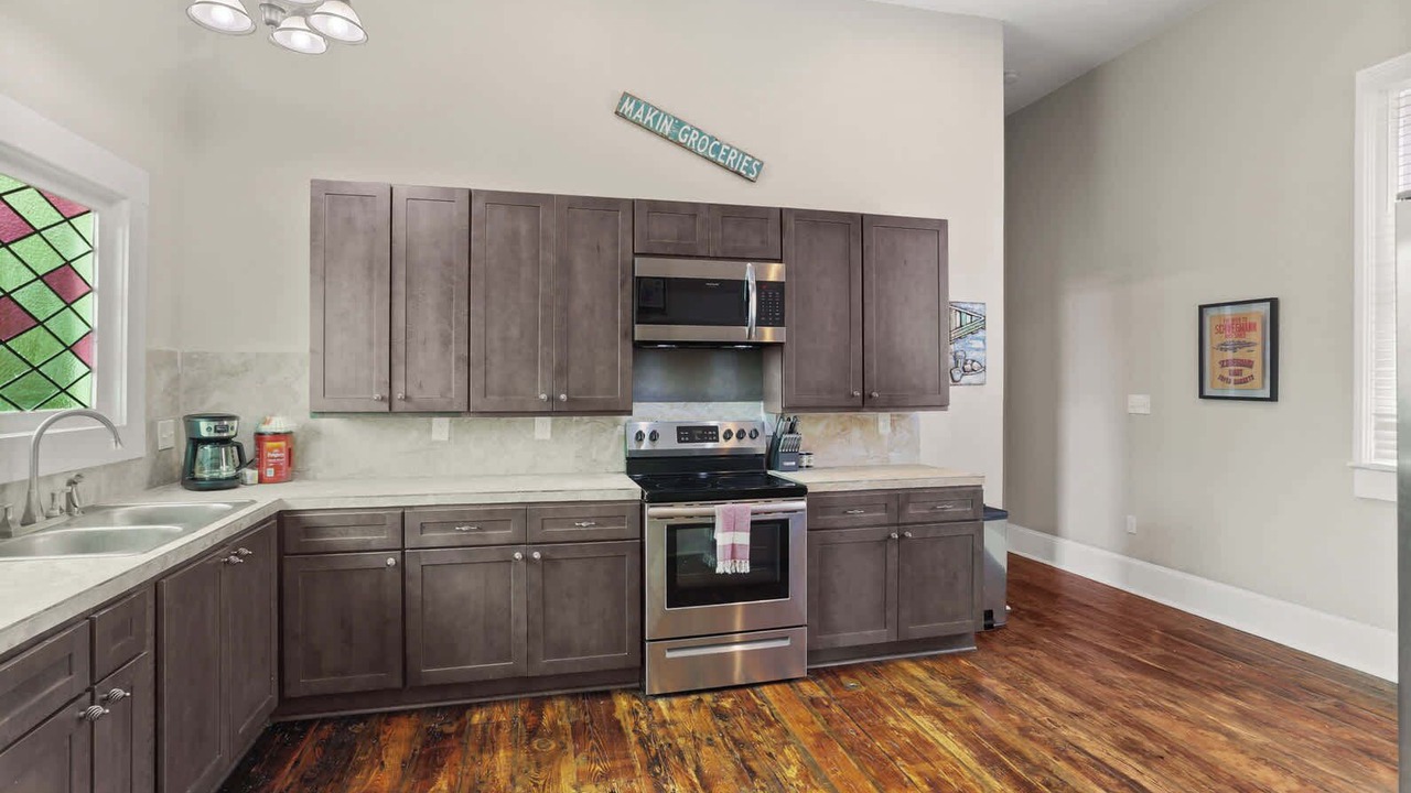 Photo of Kitchen in Mid-City